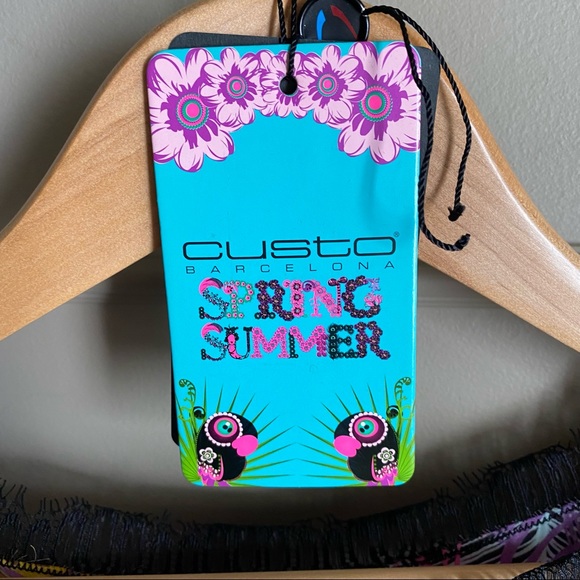 🛍 Custo Barcelona Peacock Peek a Boo Shoulder - Picture 2 of 7